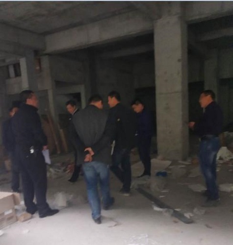 重庆彭水多名干部放高利贷暴力催债,造假抢占房产