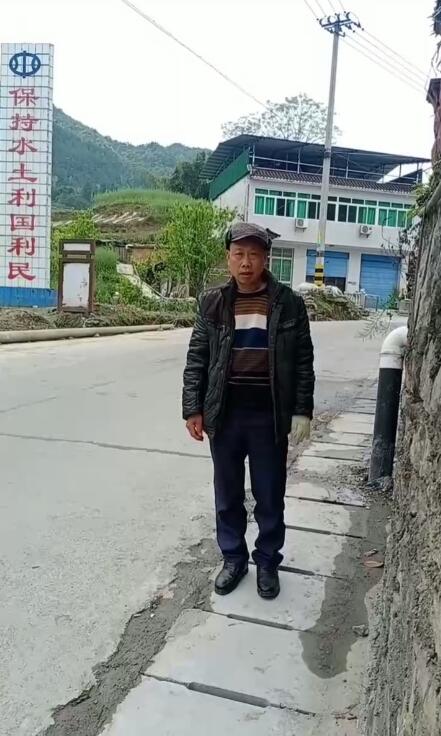 重庆市开州区河堰镇雨污分流改造项目问题多