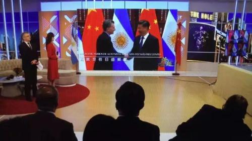 《习近平喜欢的典故——平语近人》(西语版)全球上线